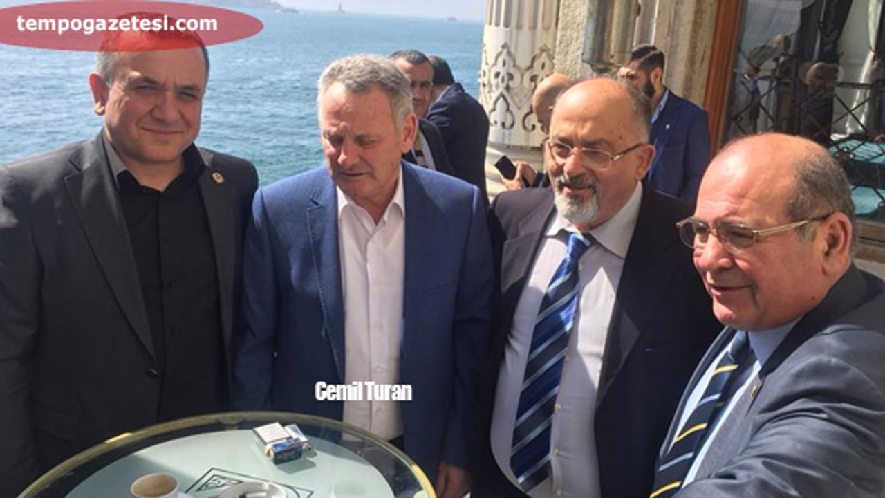 Efsane oyuncu Cemil Turan’la bir araya geldiler...