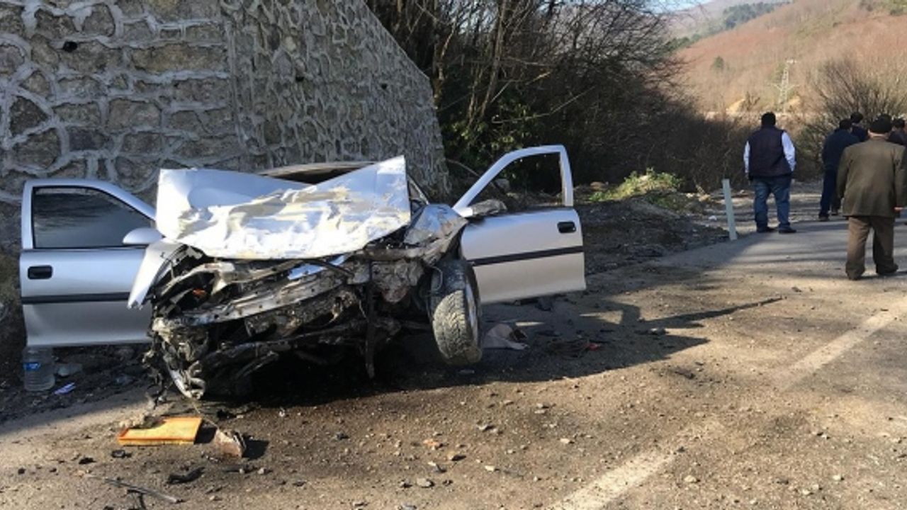 Baba ve oğlu trafik kazası geçirdi... Hastaneye kaldırıldı!..