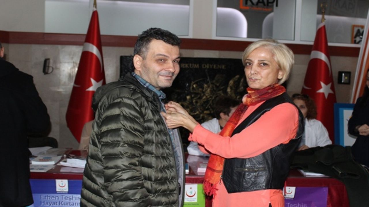 Dünya Kanser Günü nedeniyle stant kuruldu