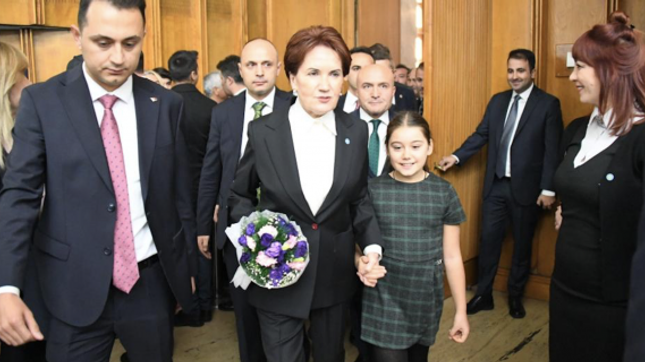 Meral Akşener koltuğunu DERİN'e verdi...