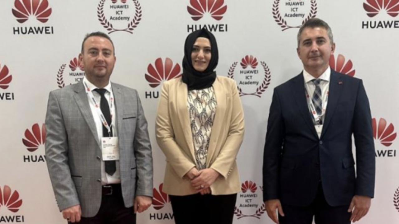 ZBEÜ Huawei Türkiye Bilişim Akademisi Zirvesinde yerini aldı