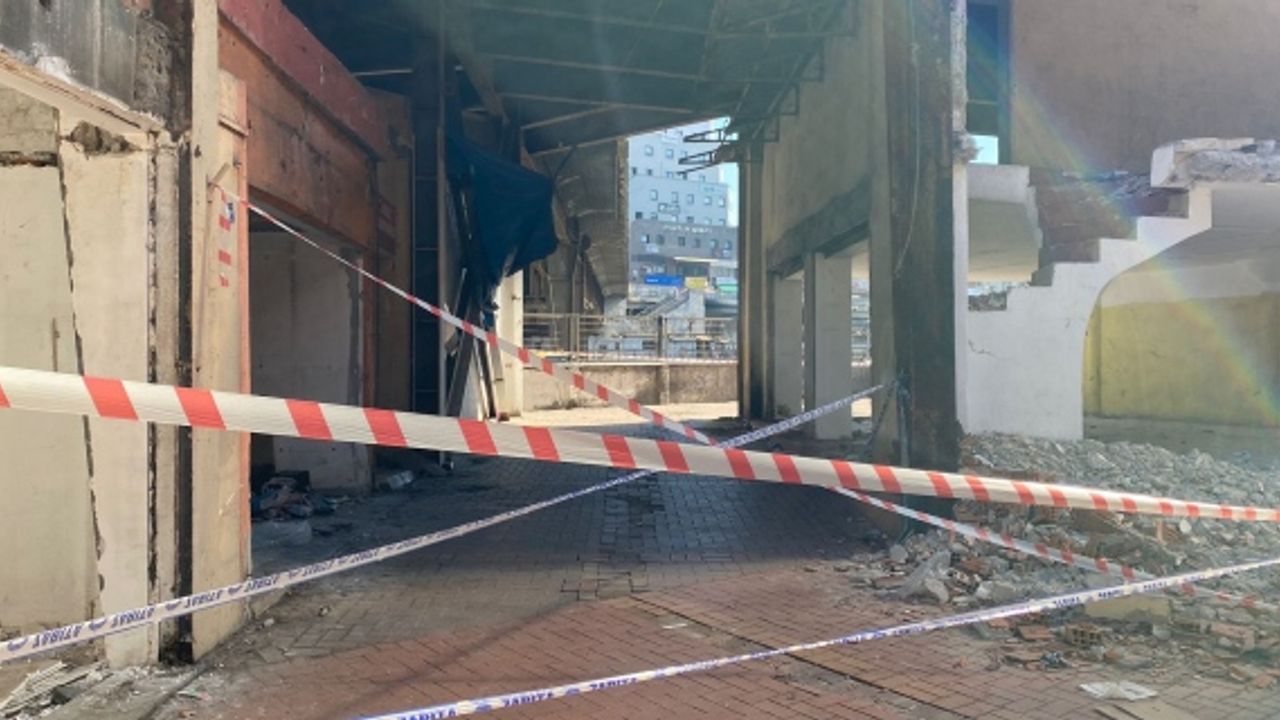 Fevkani köprüsü soğuksu ayağı yayalara kapatıldı...