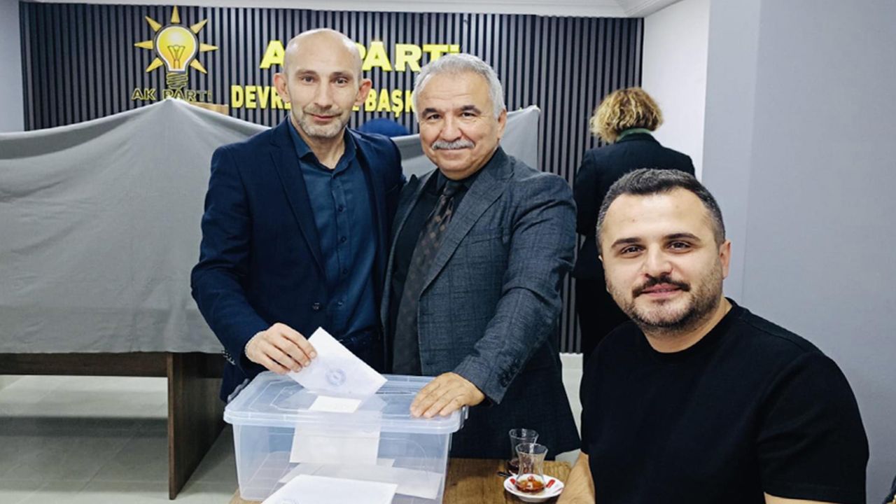 AK Parti Devrek İlçe temayül yoklaması yapıldı: 3 aday yarıştı