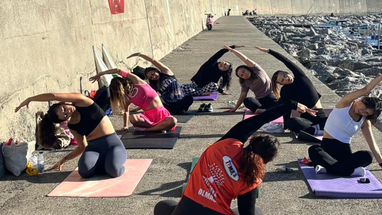 Güne Yoga ile başladılar!