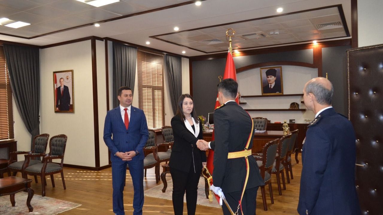 Kilimli’de Cumhuriyet’in 102. yılı için tebrikat töreni