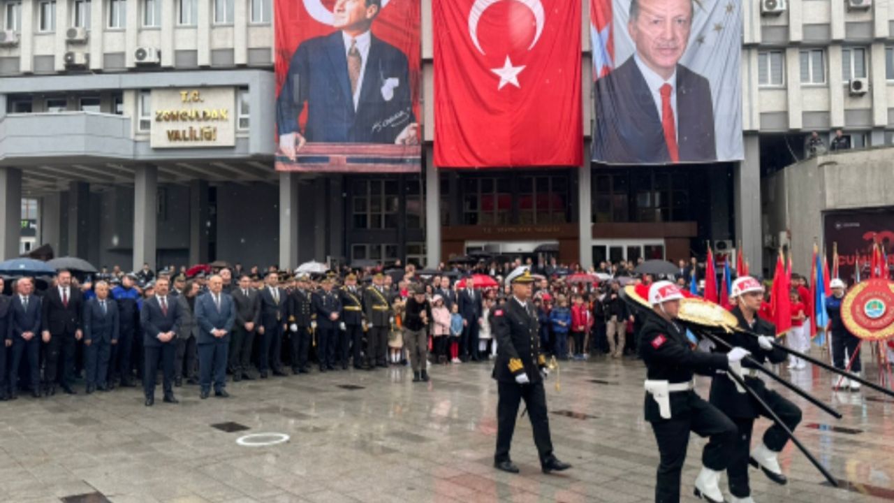 Zonguldak’ta Cumhuriyet coşkusu 102. yılında doruğa çıktı