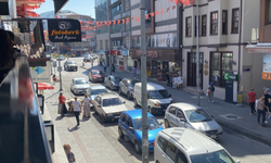 Başı boş parklanmalar sürücüleri canından bezdirdi