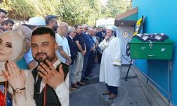 Düğünlerine 7 gün kala nişanlısıyla kazada ölen genç kız son yolculuğuna uğurlandı