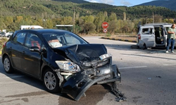 İki ayrı trafik kazası: 6 yaralı
