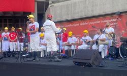 Madenci korusu, Cumhuriyet için söyledi