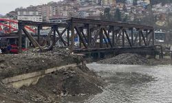 Fevkani Köprüsü'nün yıkımı son parçanın sökülmesiyle tamamlanacak