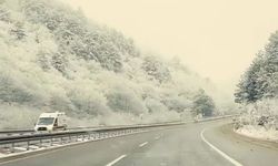Zonguldak-Ankara karayoluna yılın ilk karı düştü...