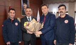 112 Acil Çağrı Merkezi Müdürü Cemal Kar, Vali Hacıbektaşoğlu'nu ziyaret etti