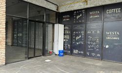 Westalife AVM esnafı dükkankaları boşalttı