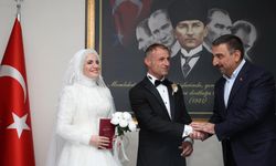 Nikah şahitleri Vali Osman Hacıbektaşoğlu oldu...