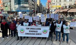 Emekliler zamma tepki gösterdi: Ya insanca yaşayacağız yada...