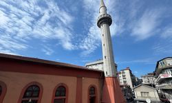 100 yılık camiinin minaresi yıkılıyor!