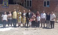 Kaymakam ve belediye başkanından 13’üncü çocukları dünyaya gelen çifte ziyaret