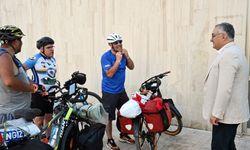 İnebolu’ya pedal çeviren bisikletçiler, Kdz. Ereğli belediyesi’ni ziyaret etti