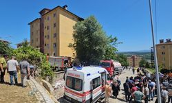 Çaycuma'da  5 katlı binada patlama; 1'i ağır 5 yaralı