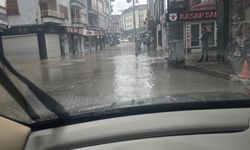 Şiddetli yağmur Devrek'i vurdu