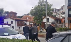 Maden Mühendisi tanımadığı kadına gül vermek istedi, reddedilince bıçak gösterdi
