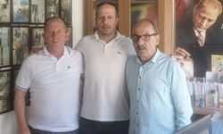 3 Muhtar, kurban etlerini ihtiyaç sahiplerine ulaştırıyor