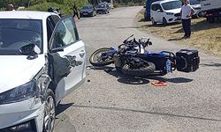 Jandarma Motorize Timi Otomobile Çarptı: Şans Eseri Yaralanan Olmadı
