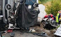 Kontrolden çıkan beton mikseri devrildi: 1 ölü, 1 yaralı