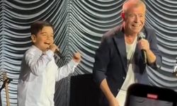 Zonguldaklı Burak, ünlü sanatçı Levent Yüksel ile sahne aldı