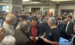 CHP kongresinde yumruklar havada uçuştu!