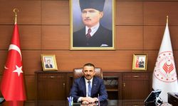 “Cumhuriyet, yeniden doğuşun simgesidir”