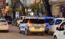 Kızların görüntüsünü çeken adama zabıta müdahale etti