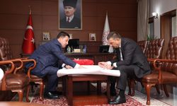 Başkan Kamil Altun, Vali Hacıbektaşoğlu'na projeleri anlattı