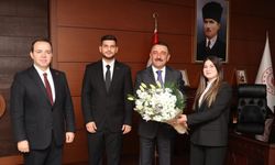 'Öğretmenler, toplumun geleceğini şekillendiren temel unsurdur'