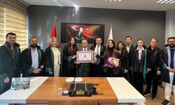 Genç Avukat Aleyna Odabaş, ruhsatını törenle aldı