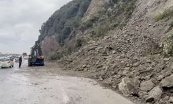 Alaplı-Ereğli karayolunda heyelan!