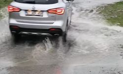 Bozuk yollar vatandaşı çileden çıkardı