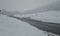 Zonguldak-Ereğli yolunda kar mesaisi; Yol ulaşıma açıldı