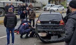 Kontrolden çıkan araç refüje çarparak durabildi