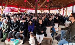 Oytun Erbaş’ın oturuşu tepki çekti