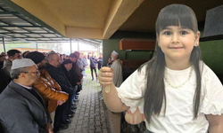 Servis kazasında hayatını kaybeden Elanur Zonguldak'ta defnedildi