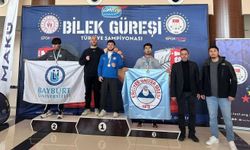 BEUN’lu Dünya Şampiyonu İsmail Hacı Bekar’dan çifte altın madalya