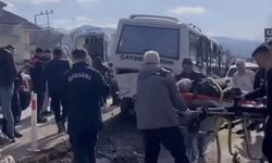 Zonguldak’ta Minibüs ile Otomobil çarpıştı: 2 Yaralı