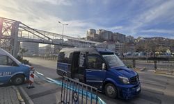 Uğur Mumcu Kavşağı gece saatlerinde trafiği kapanıyor