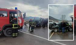 Otomobil kamyonla çarpıştı... Komiser kazada yaralandı...