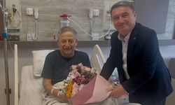 Tahsin Erdem’den AK Partili Meclis Üyesine geçmiş olsun ziyareti