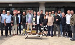 Turgut Tanyıldız Masterler şampiyonluğu kahvaltıda kutladı