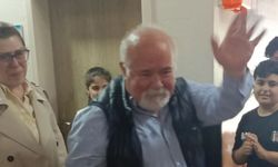 43 Yıllık öğretmenin son zili çaldı, Zonguldak'ta gözyaşları sel oldu