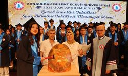 BEUN’da mezuniyet sevinci; Güzel Sanatlar ve Spor Bilimleri Fakülteleri yeni mezunlarını verdi